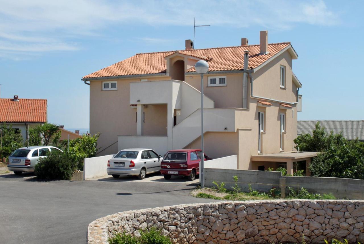 Rooms With A Parking Space Krk - 13553 Vrh  Екстер'єр фото