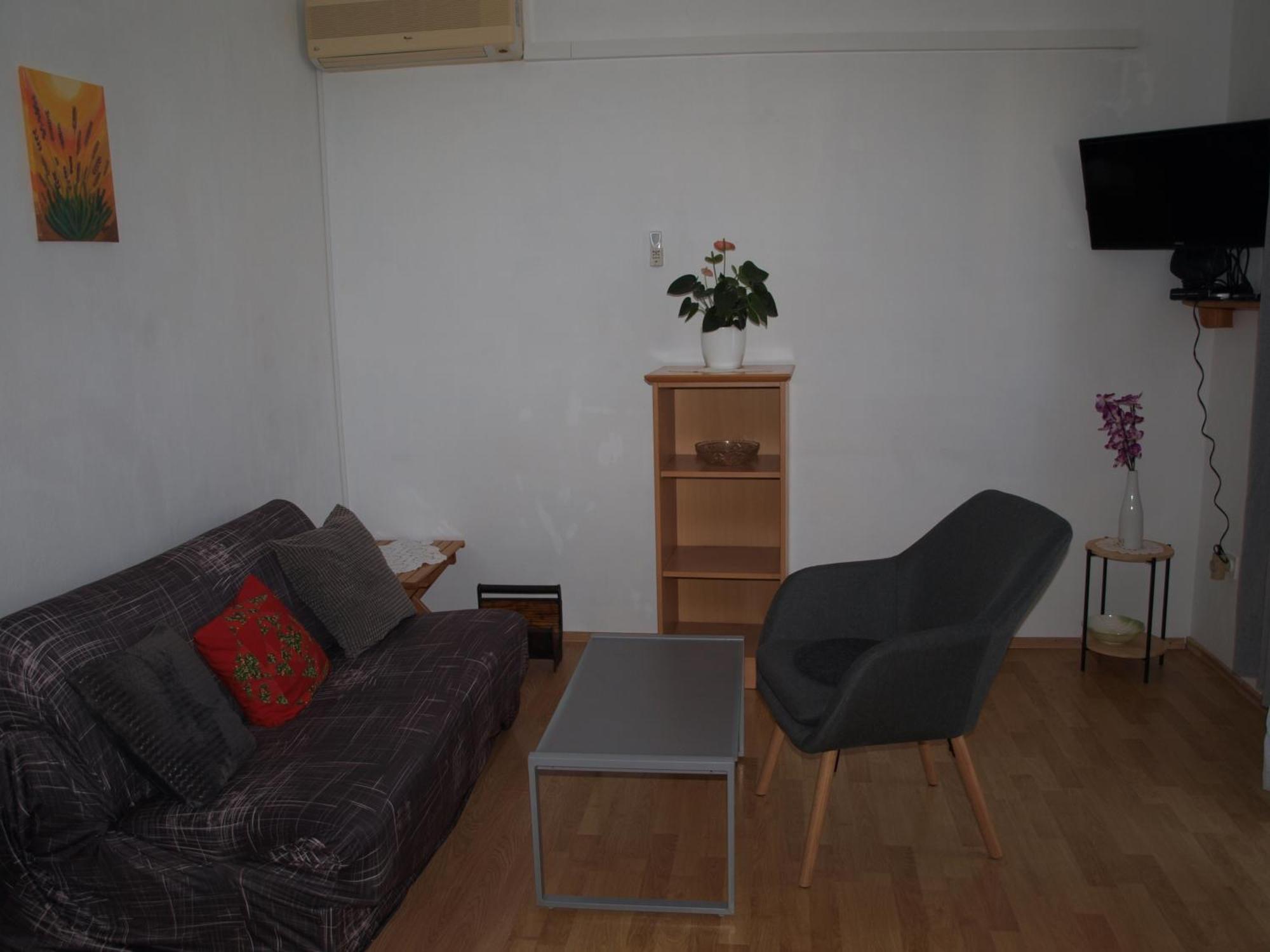 Rooms With A Parking Space Krk - 13553 Vrh  Екстер'єр фото