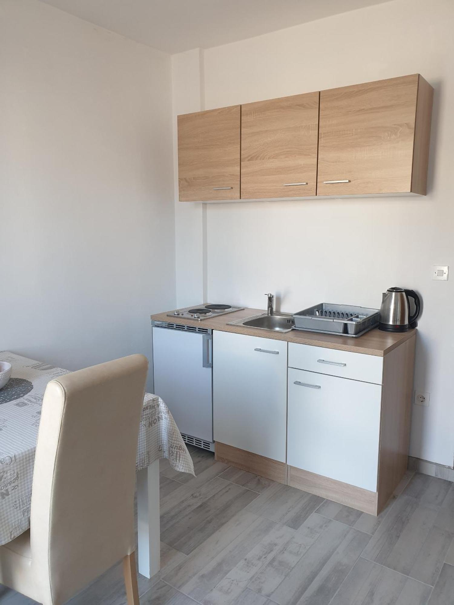 Rooms With A Parking Space Krk - 13553 Vrh  Екстер'єр фото